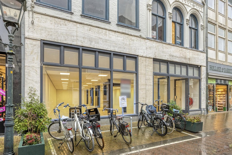 WinkelruimteaanOudestraat 86<br/> inKampen