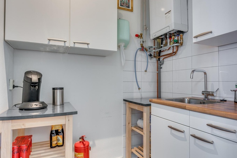 WinkelruimteaanGrotestraat 48 - 50<br/> inTegelen WinkelruimteaanGrotestraat 48 - 50<br/> inTegelen