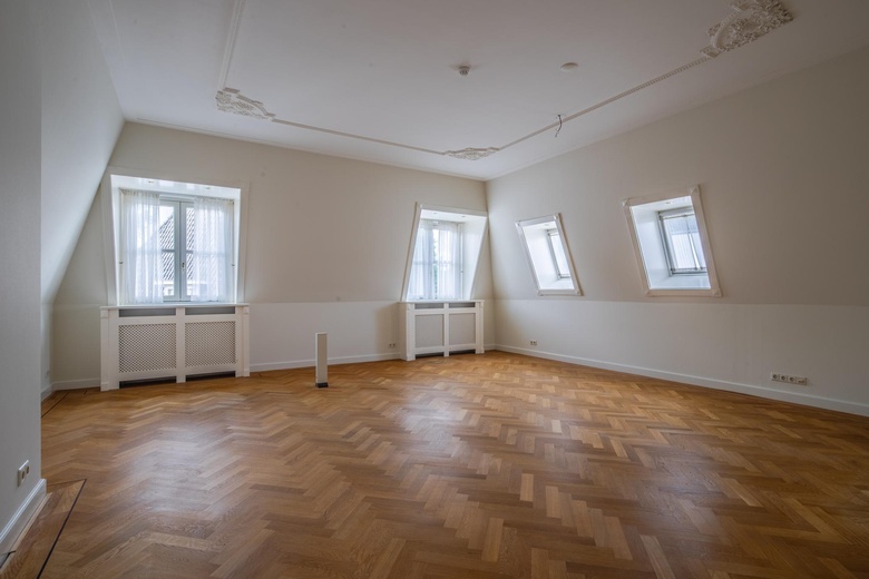 KantoorruimteaanUtrechtseweg 157<br/> inOosterbeek KantoorruimteaanUtrechtseweg 157<br/> inOosterbeek