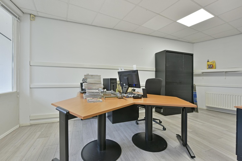 BedrijfsruimteaanUtrechtseweg 5 A<br/> inHilversum