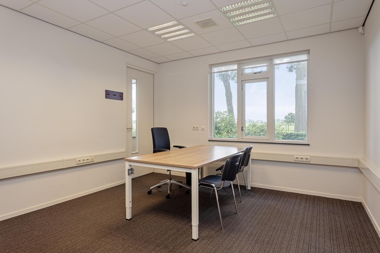 KantoorruimteaanMolenstraat 56<br/> inLith KantoorruimteaanMolenstraat 56<br/> inLith