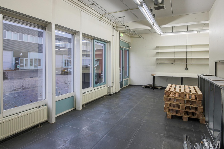 BedrijfsruimteaanSniep 77<br/> inDiemen