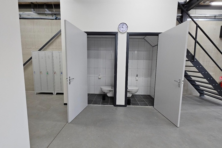 BedrijfsruimteaanSchepelstraat 47<br/> inRoermond BedrijfsruimteaanSchepelstraat 47<br/> inRoermond