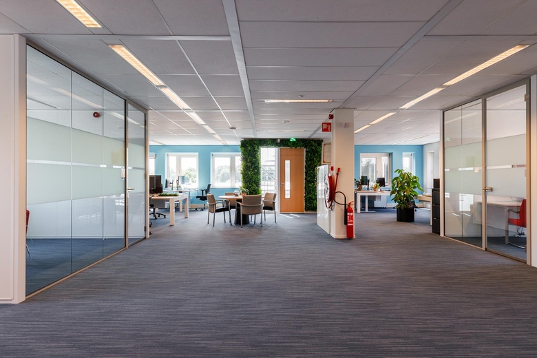 KantoorruimteaanVijzelmolenlaan 9<br/> inWoerden KantoorruimteaanVijzelmolenlaan 9<br/> inWoerden