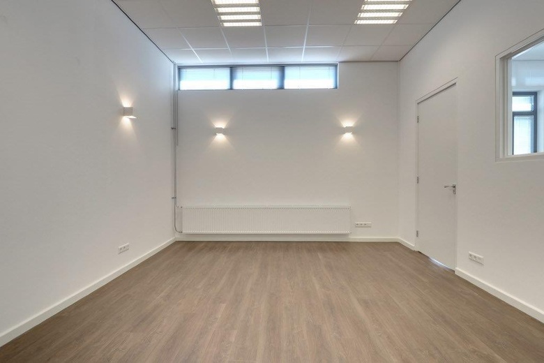 BedrijfsruimteaanAmbachtsweg 9<br/> inElst