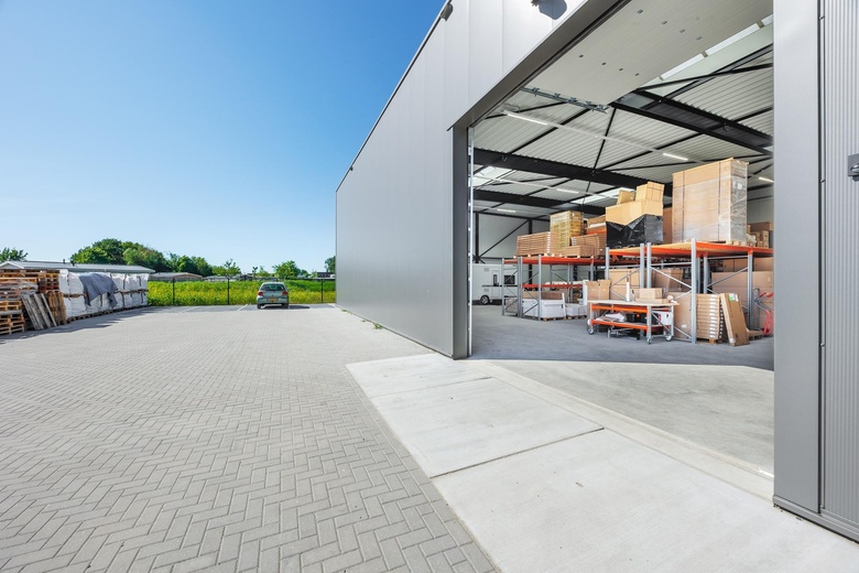 BedrijfsruimteaanDwarsvaartweg 6<br/> inLelystad BedrijfsruimteaanDwarsvaartweg 6<br/> inLelystad