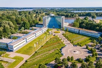 Bekijk foto 6 van eenheid 1 aan de Laan Corpus den Hoorn 300 in Groningen Bekijk foto 6 van eenheid 1 aan de Laan Corpus den Hoorn 300 in Groningen