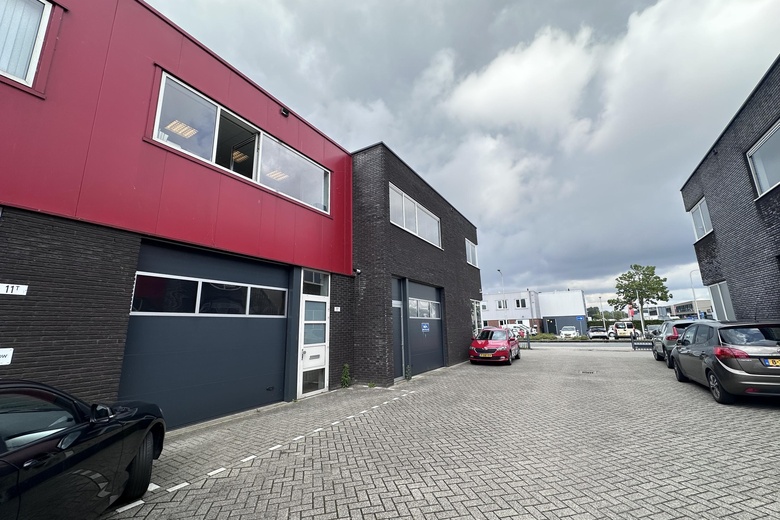 BedrijfsruimteaanOosteinde 11 v<br/> inBarendrecht