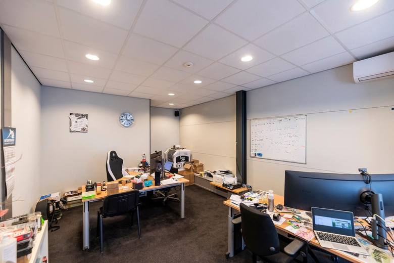 BedrijfsruimteaanHulsenboschstraat 7 d<br/> inWerkendam BedrijfsruimteaanHulsenboschstraat 7 d<br/> inWerkendam