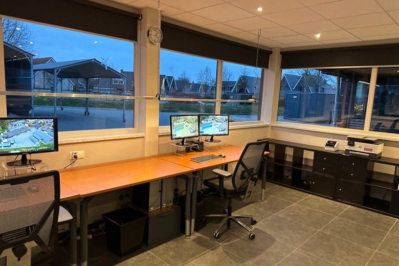 BedrijfsruimteaanHoofdstraat 91<br/> inZenderen