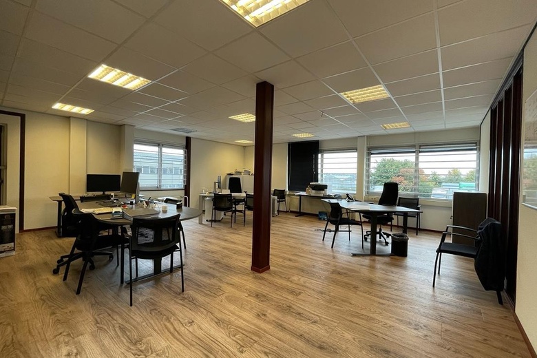 BedrijfsruimteaanPoelweg 40<br/> inDe Kwakel