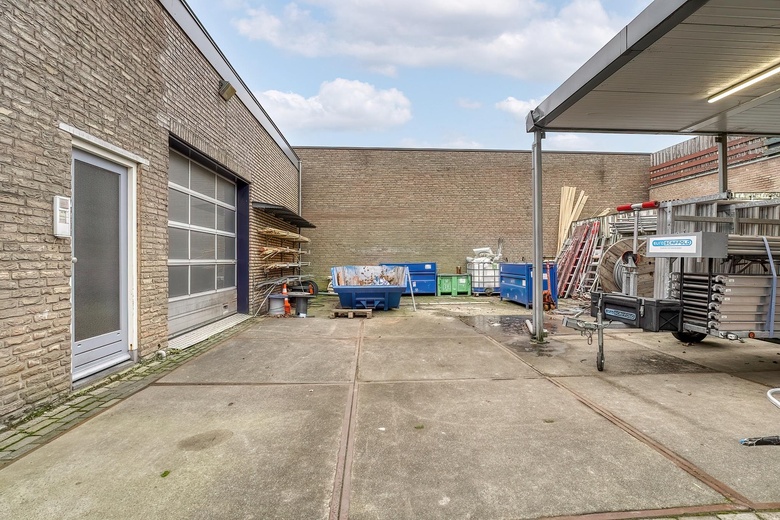 BedrijfsruimteaanWeversbaan 15<br/> inLeiderdorp