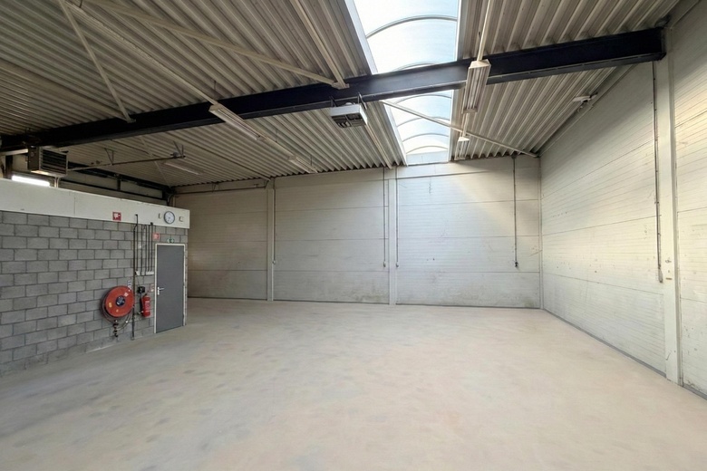 BedrijfsruimteaanZandweistraat 4<br/> inWaardenburg