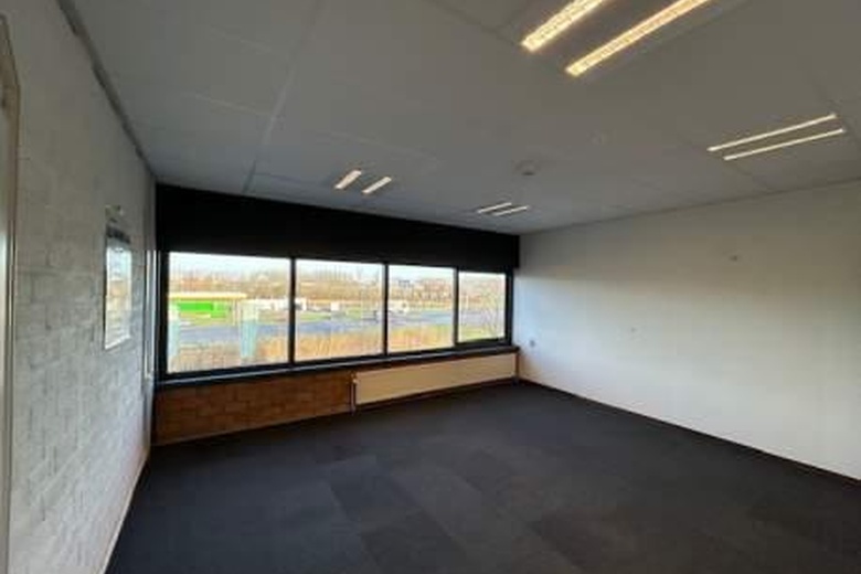 KantoorruimteaanOosteinde 3<br/> inBarendrecht KantoorruimteaanOosteinde 3<br/> inBarendrecht
