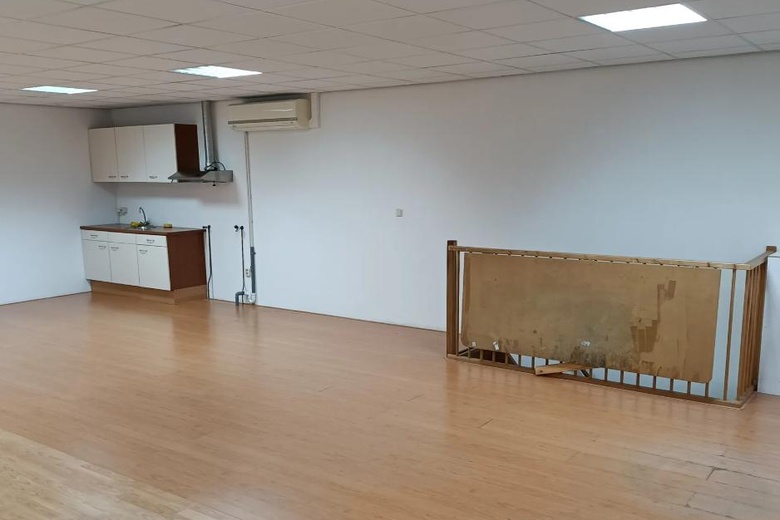 KantoorruimteaanNeutronenlaan 44<br/> inUden