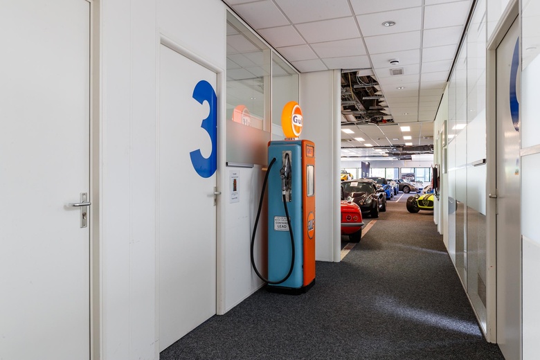 KantoorruimteaanMeidoornkade 18<br/> inHouten