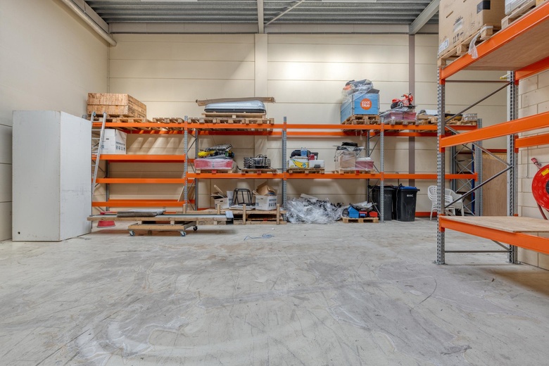 BedrijfsruimteaanDe Plaats 13<br/> inHendrik-Ido-Ambacht