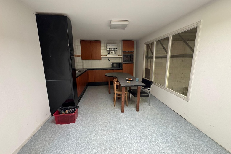 BedrijfsruimteaanMoeskampweg 10<br/> inDen Bosch BedrijfsruimteaanMoeskampweg 10<br/> inDen Bosch