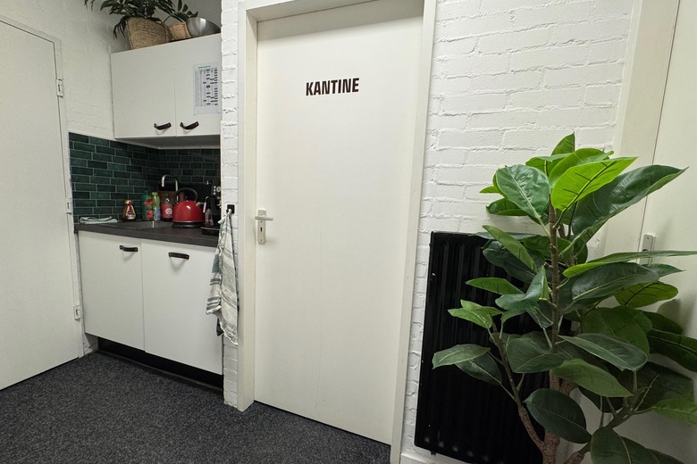 BedrijfsruimteaanPenningweg 32 A<br/> inEtten-Leur BedrijfsruimteaanPenningweg 32 A<br/> inEtten-Leur