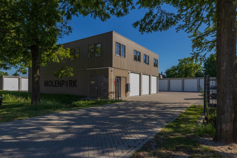 BedrijfsruimteaanSatellietbaan 23 A<br/> inHillegom BedrijfsruimteaanSatellietbaan 23 A<br/> inHillegom