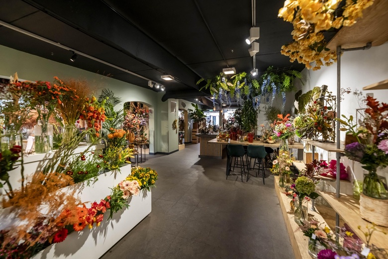 WinkelruimteaanPlantageweg 11<br/> inAlblasserdam