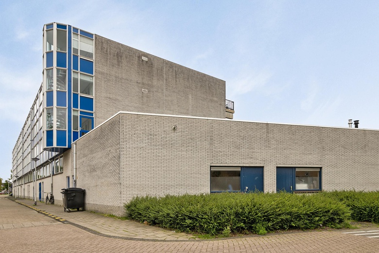 WinkelruimteaanOberonweg 274<br/> inSpijkenisse WinkelruimteaanOberonweg 274<br/> inSpijkenisse