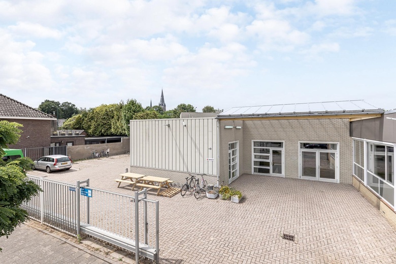 BedrijfsruimteaanBayeuxlaan 9<br/> inEindhoven BedrijfsruimteaanBayeuxlaan 9<br/> inEindhoven