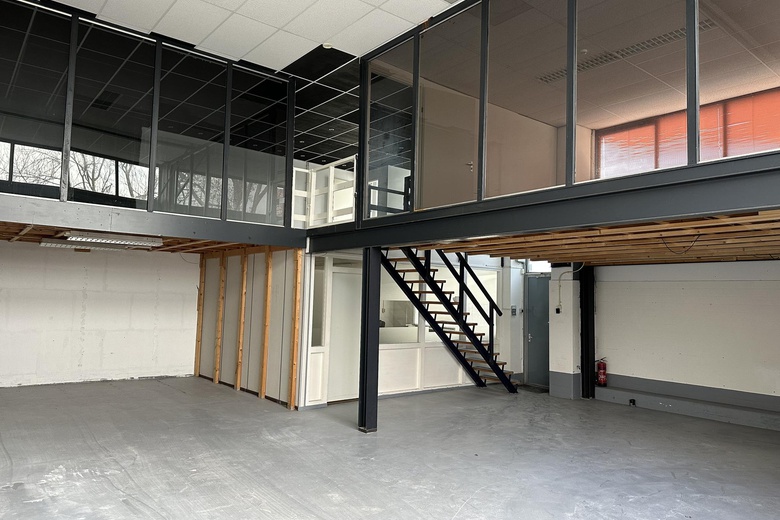 BedrijfsruimteaanNeutronstraat 7 7<br/> inGroningen BedrijfsruimteaanNeutronstraat 7 7<br/> inGroningen