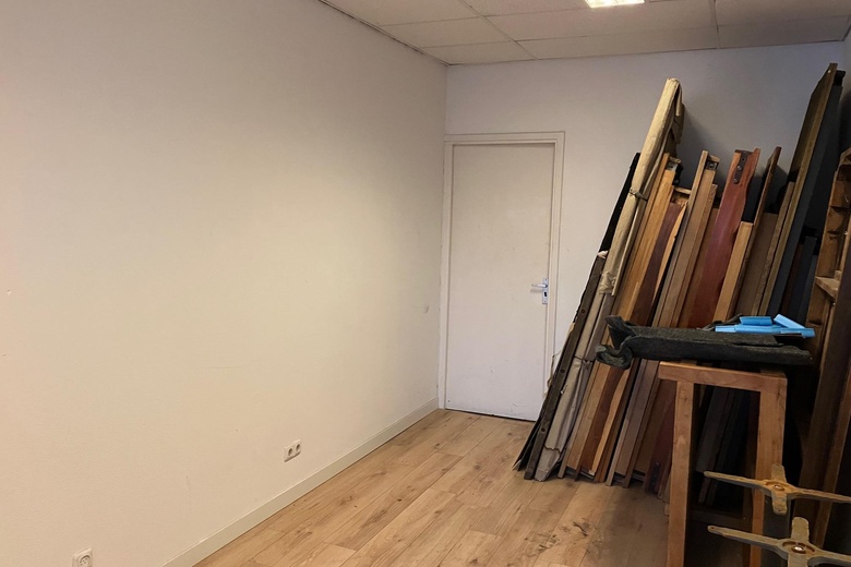 BedrijfsruimteaanPalmpolstraat 52<br/> inAlmere BedrijfsruimteaanPalmpolstraat 52<br/> inAlmere