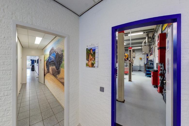 BedrijfsruimteaanFokkerstraat 475<br/> inSchiedam BedrijfsruimteaanFokkerstraat 475<br/> inSchiedam
