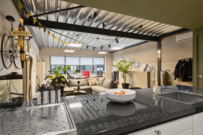 BedrijfsruimteaanIndustrieweg Oost 9<br/> inElst