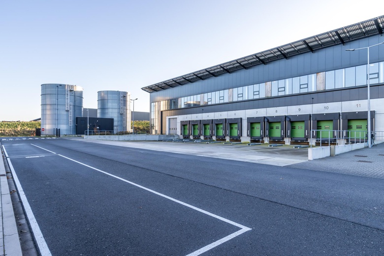 BedrijfsruimteaanTufsteen 3<br/> inHoofddorp BedrijfsruimteaanTufsteen 3<br/> inHoofddorp