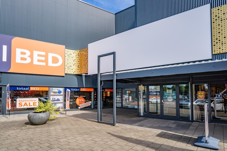 WinkelruimteaanVenlosingel 21<br/> inArnhem WinkelruimteaanVenlosingel 21<br/> inArnhem