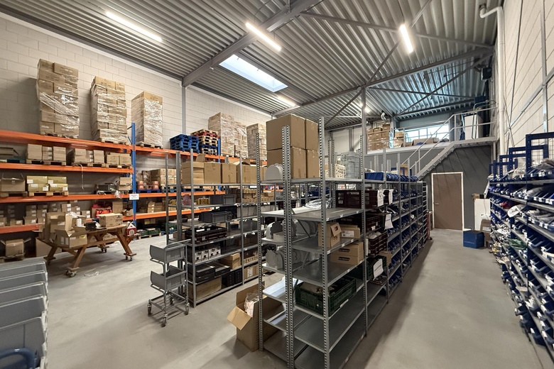 BedrijfsruimteaanSchaapherderweg 17 l<br/> inRidderkerk