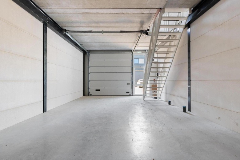 BedrijfsruimteaanDirk Verheulweg 2 B 8<br/> inWaddinxveen BedrijfsruimteaanDirk Verheulweg 2 B 8<br/> inWaddinxveen