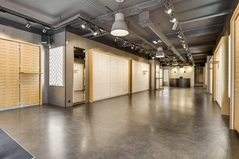 WinkelruimteaanVarkensmarkt 13<br/> inRoermond WinkelruimteaanVarkensmarkt 13<br/> inRoermond