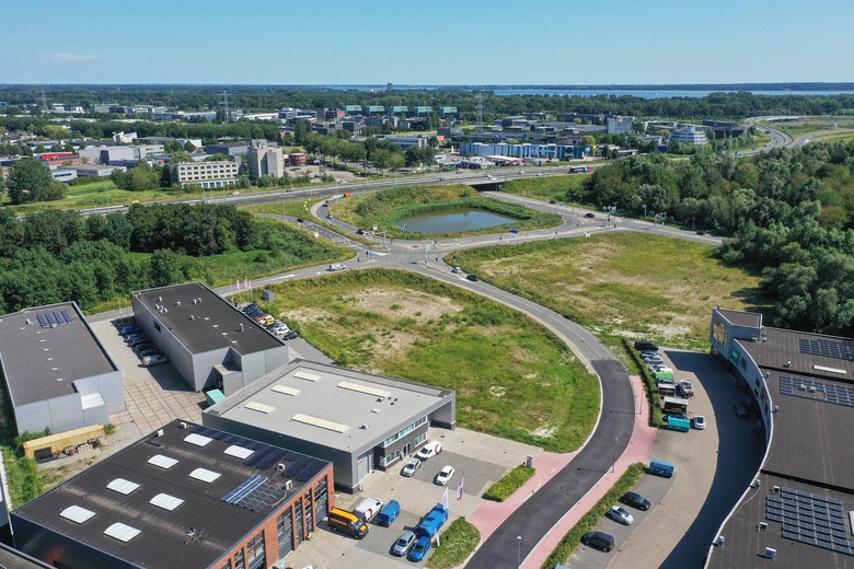 BedrijfsruimteaanNeonweg 182<br/> inAlmere BedrijfsruimteaanNeonweg 182<br/> inAlmere