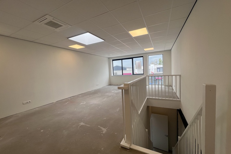 BedrijfsruimteaanLelystraat 60 j<br/> inSliedrecht