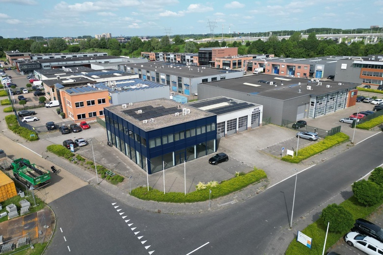 BedrijfsruimteaanBijdorpplein 1<br/> inBarendrecht