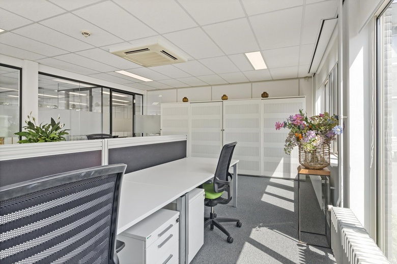 KantoorruimteaanBosscheweg 42<br/> inBerkel-Enschot KantoorruimteaanBosscheweg 42<br/> inBerkel-Enschot