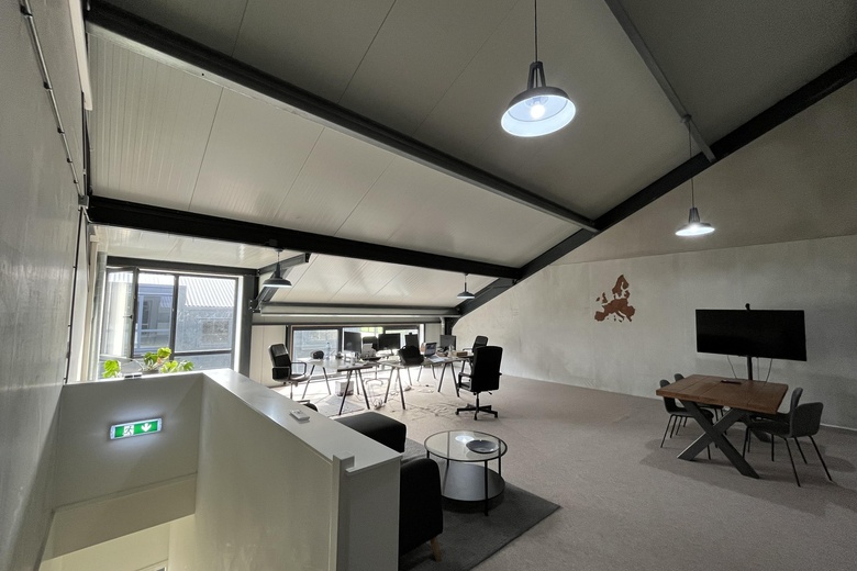 BedrijfsruimteaanDijkleger 55<br/> inVianen