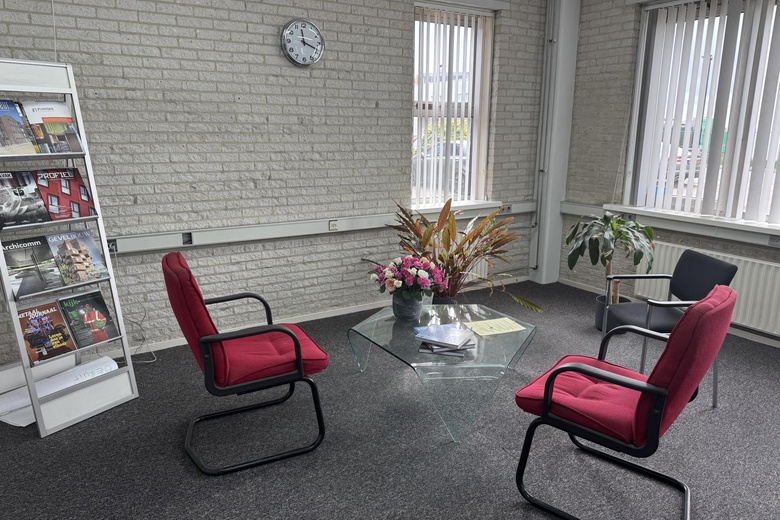BedrijfsruimteaanSluispolderweg 44 C<br/> inZaandam BedrijfsruimteaanSluispolderweg 44 C<br/> inZaandam