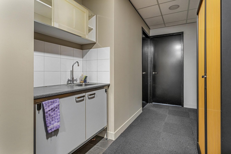 BedrijfsruimteaanLooier 16<br/> inNieuwkuijk