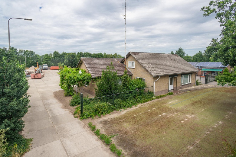 BedrijfsruimteaanLimburglaan 4<br/> inSomeren