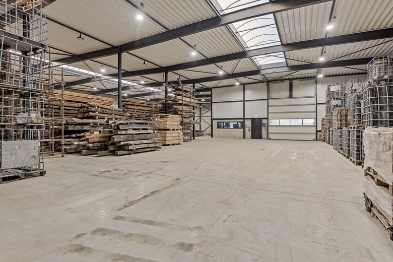 Bedrijfsruimteaande Diepteweg 22<br/> inDen Bosch Bedrijfsruimteaande Diepteweg 22<br/> inDen Bosch