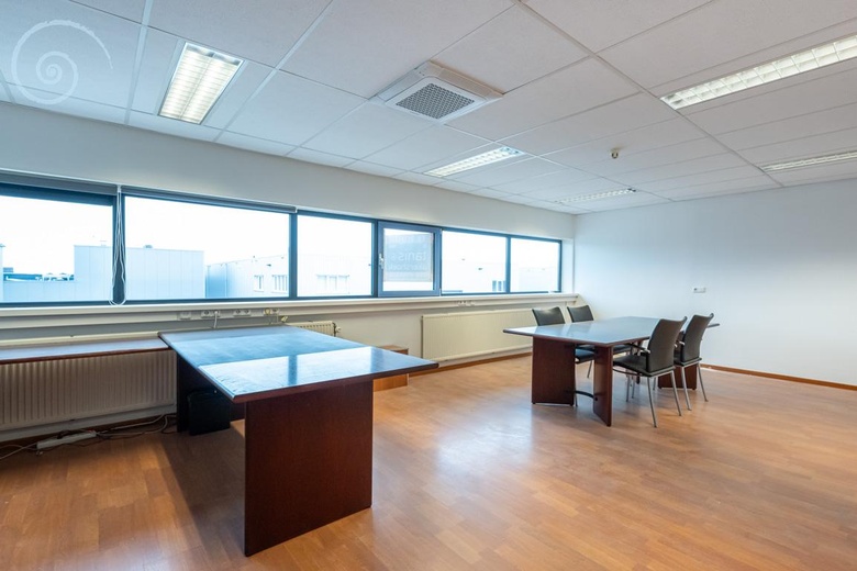 BedrijfsruimteaanWatertoren 41 d<br/> inDirksland