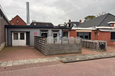 Bedrijfsruimte te koop Warffum - Torenstraat 2