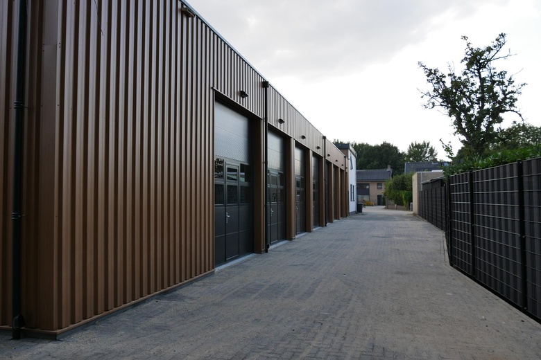 BedrijfsruimteaanBurg. van Roijstraat 10<br/> inVeghel BedrijfsruimteaanBurg. van Roijstraat 10<br/> inVeghel