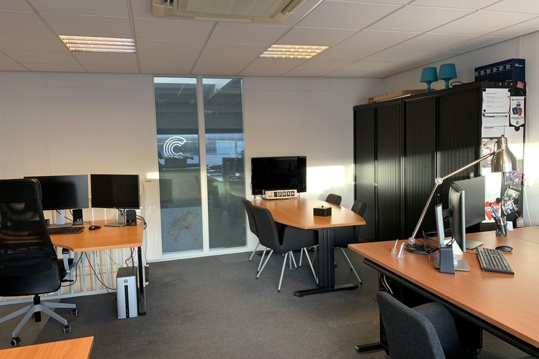 BedrijfsruimteaanKoningsweg 2 30<br/> inSoest