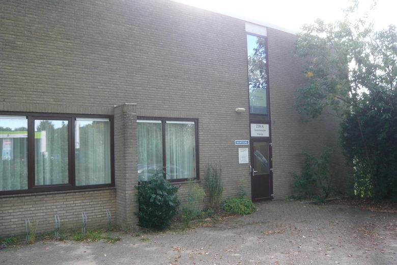 Bekijk foto 1 van Emmerikseweg 239 Bekijk foto 1 van Emmerikseweg 239